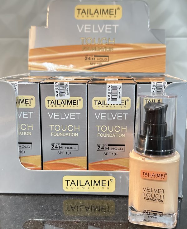 Cajita con 12 Maquillaje Tailaimei Velvet Touch es uno de los Top por su Alta Cobertura y cuenta con una protección solar FPS 10. Cubre manchas, acné, paño, tatuajes, cicatrices, lunares, signos de la edad, máxima cobertura, duración de hasta 24 hrs. 3 tonos que se adaptan a tu tono de piel