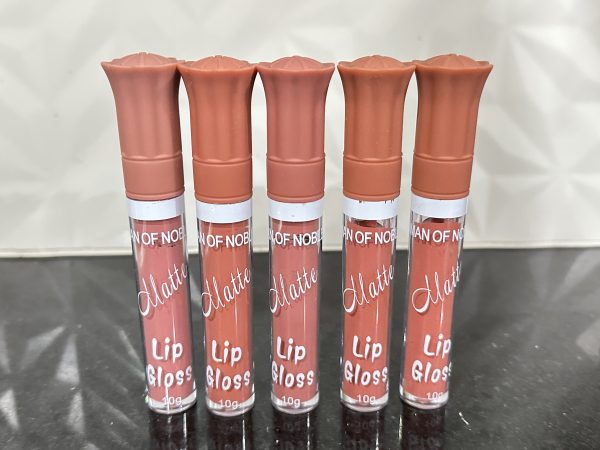5 pack. 5 Lipstick Matte Indeleble. Iman Of Noble.