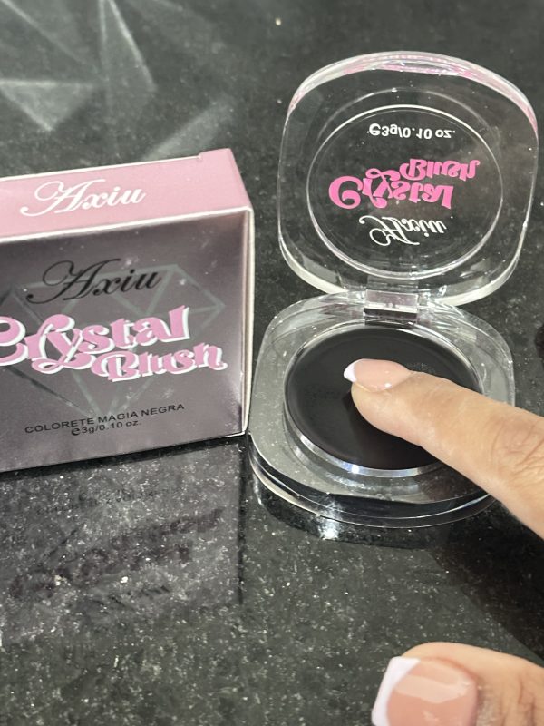 Black Magic Cristal Blush, Axiu. Rubor Mágico. Textura Gelatinosa, el color cambia con la temperatura de tu cuerpo, larga duración. También puedes usarlo para los labios. - Imagen 3