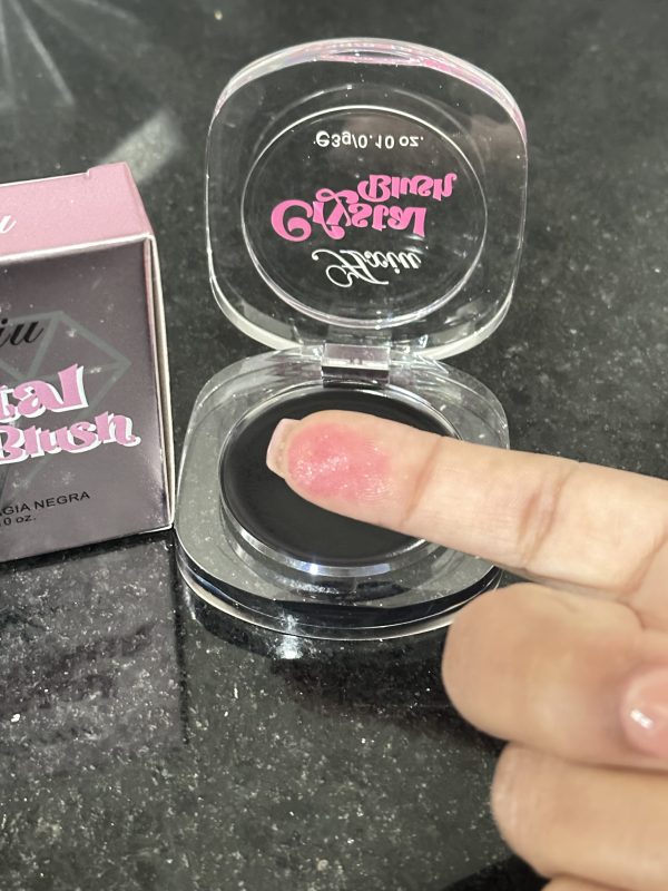 Black Magic Cristal Blush, Axiu. Rubor Mágico. Textura Gelatinosa, el color cambia con la temperatura de tu cuerpo, larga duración. También puedes usarlo para los labios. - Imagen 4