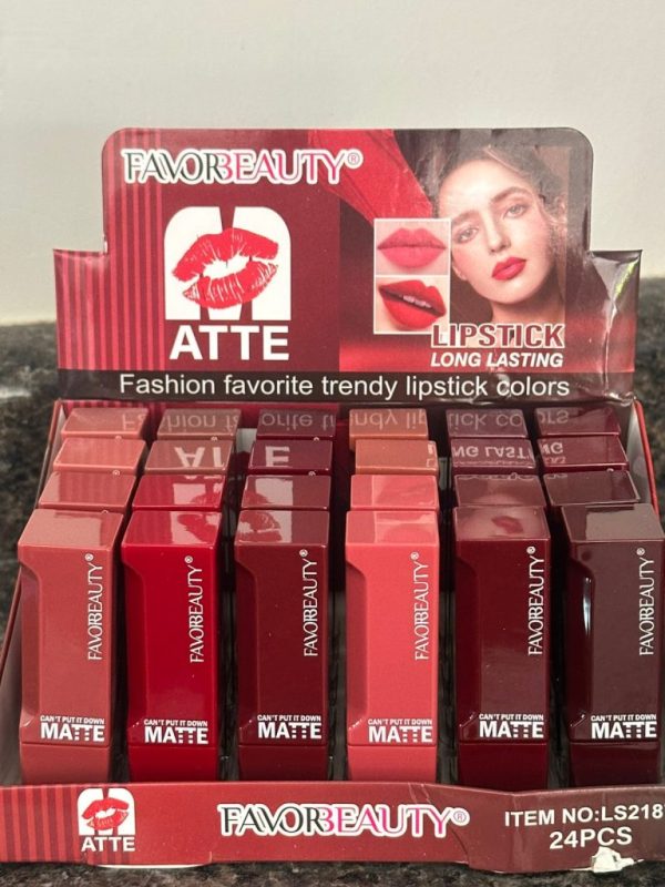 Labial en Barra Matte Larga Duracion. Favorbeauty - Imagen 2