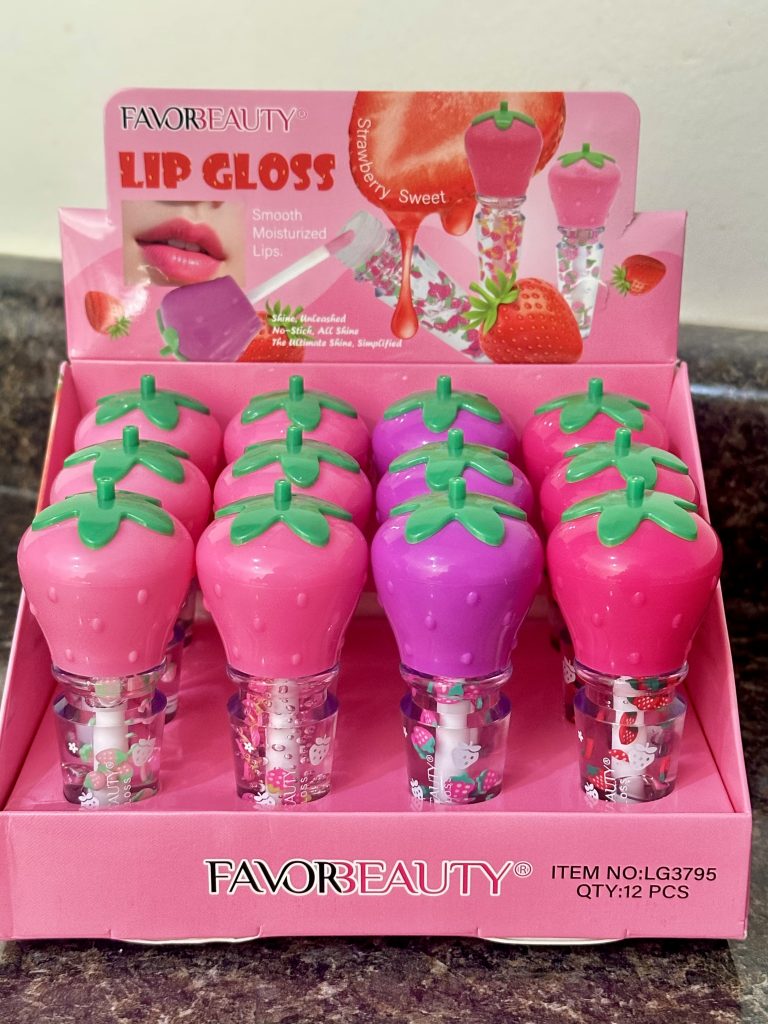 LipGloss FRESA Hidrata - Humecta- Suaviza. Favorbeauty. Lindo empaque, No pegajoso.