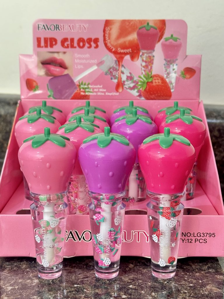 LipGloss FRESA Hidrata - Humecta- Suaviza. Favorbeauty. Lindo empaque, No pegajoso. - Imagen 2