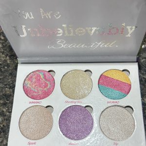 6 pack. 6 Paletas de Iluminadores / Sombras. Fantasy