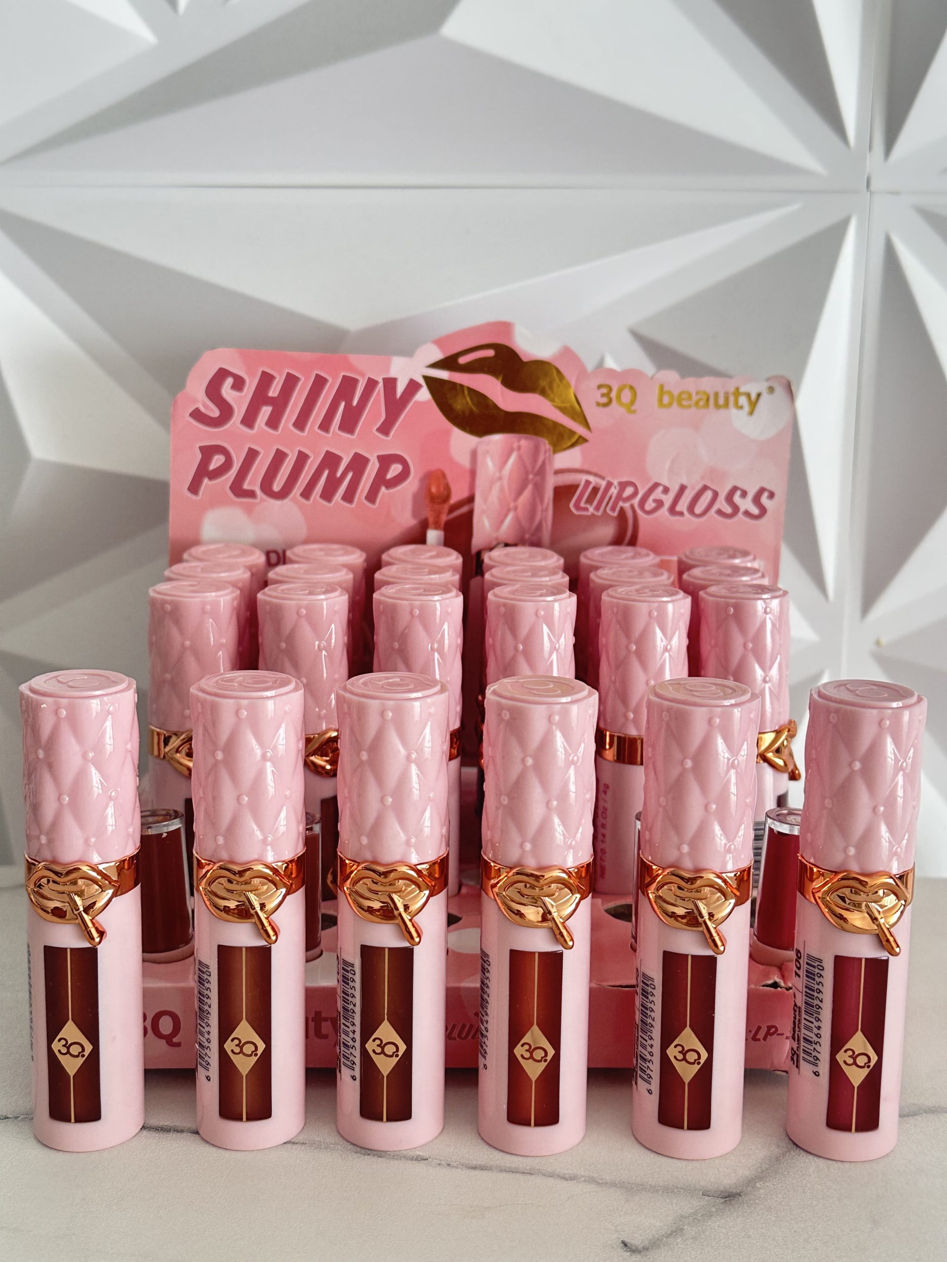 Caja con 24 LipGloss, Shiny Plump Lip Gloss 3Q Beauty. Tipo YSL. Efecto Voluminosos, acabado ultrabrillante, hidratante, textura ligera.Con su muestrario de tonos. - Imagen 2