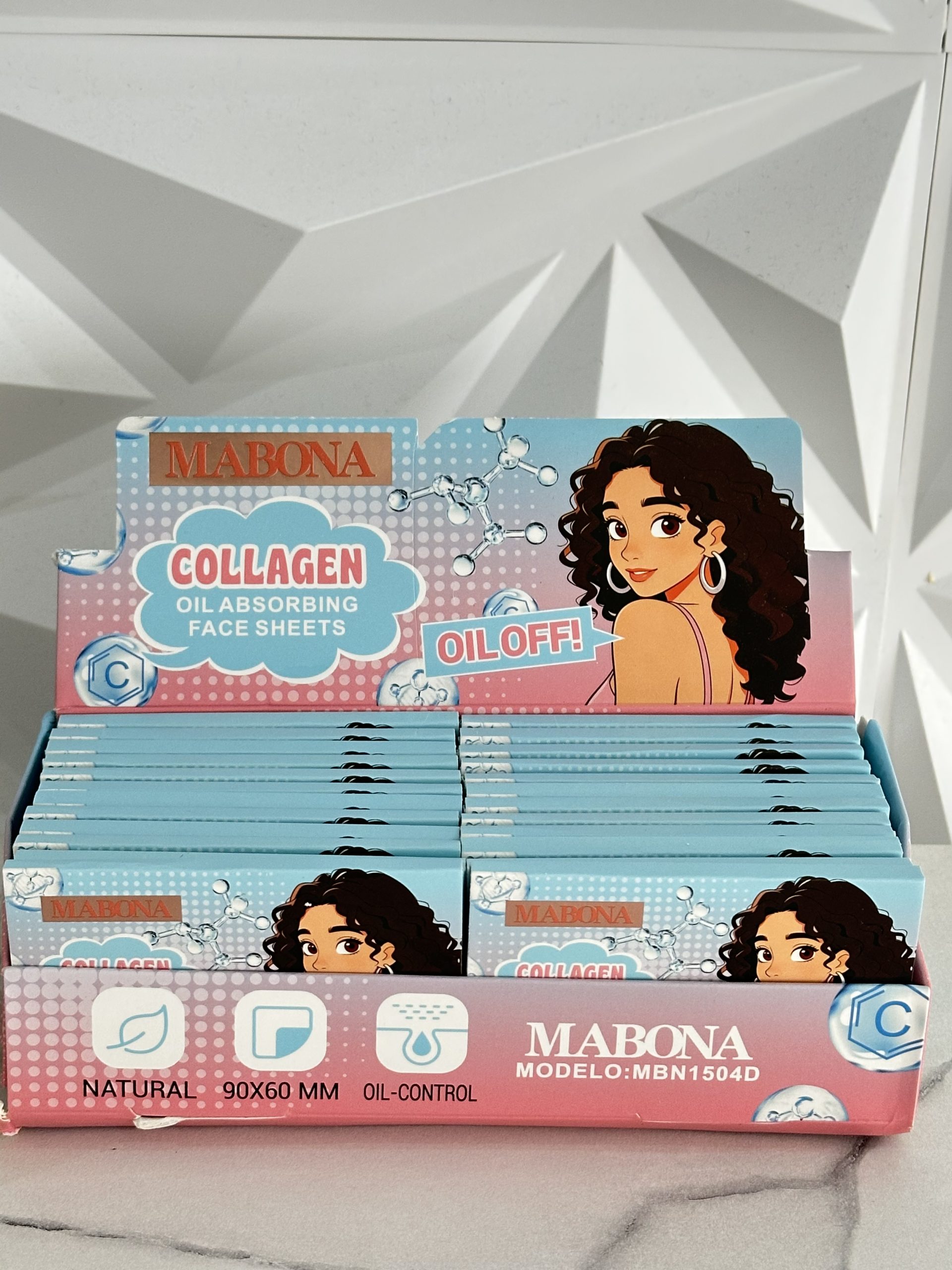 12 Cajitas con 100 Papelitos absorbentes de grasa facial con colágeno, ideales para retirar el exceso de brillo sin maltratar el maquillaje. MABONA