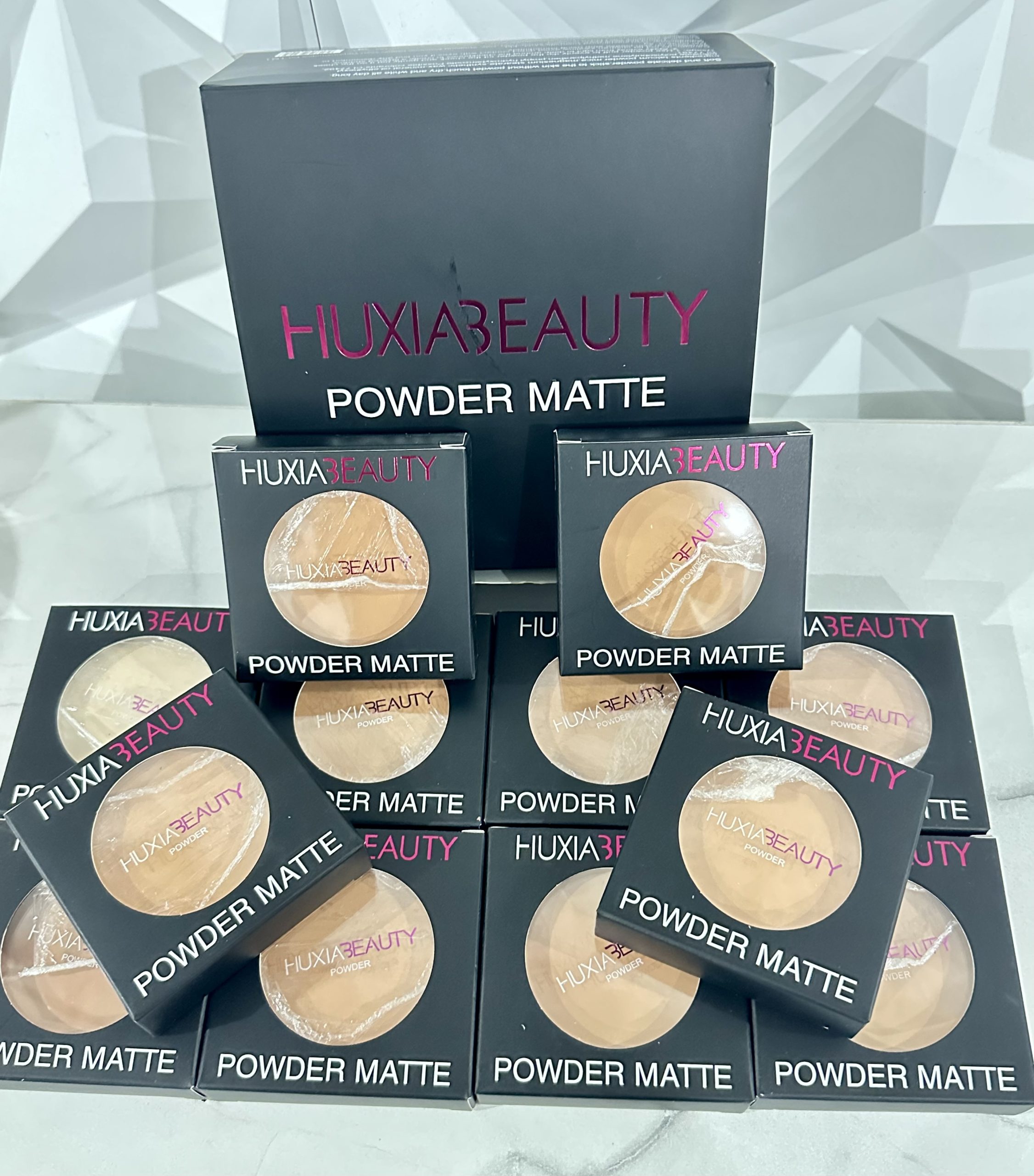 Polvo compacto matificante HUXIA BEAUTY POWDER MATTE con espejo y esponja. - Imagen 2