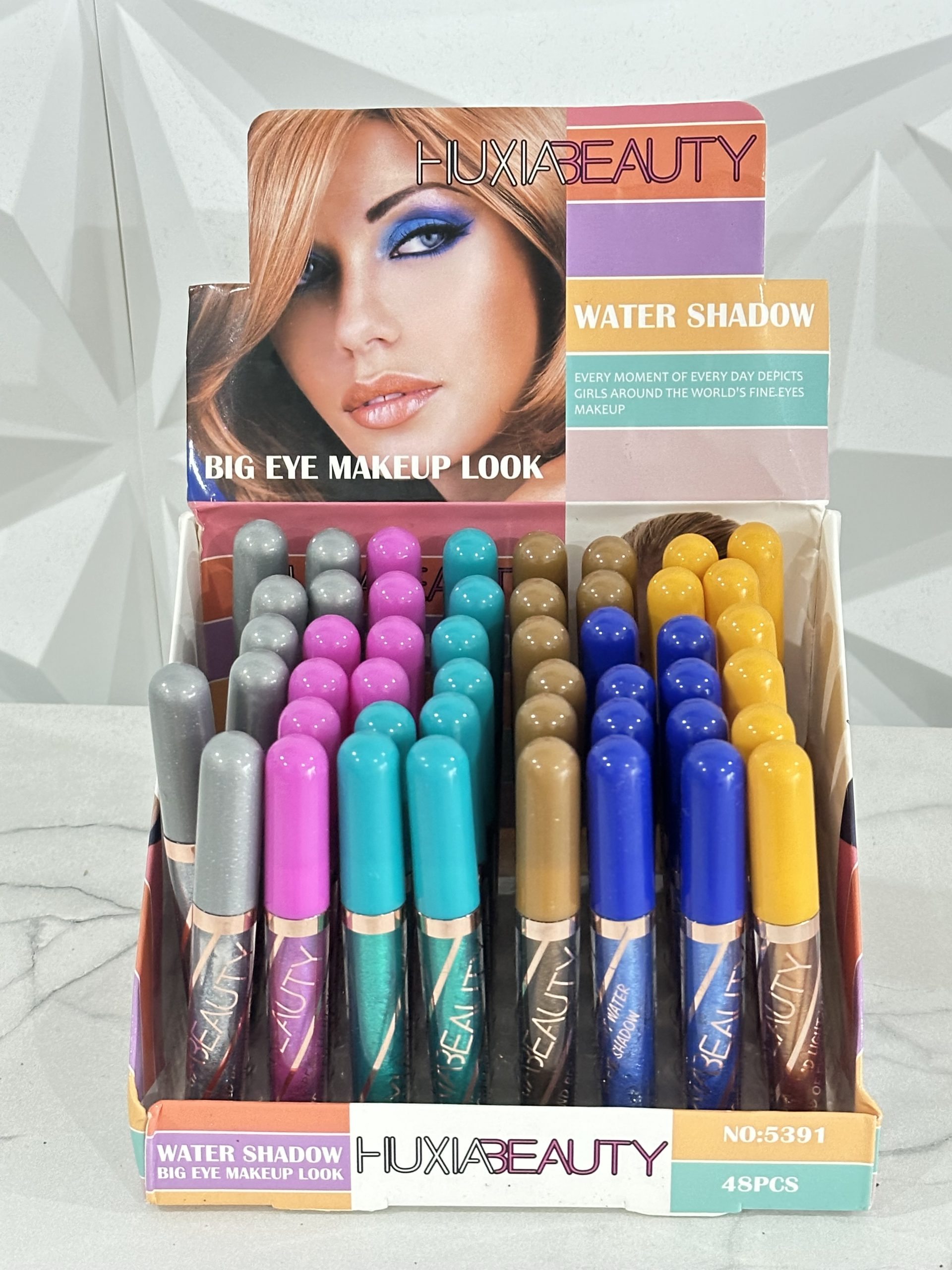 Sombra lĂquida para ojos HUXIABEAUTY Water Shadow. Colores vibrantes.
